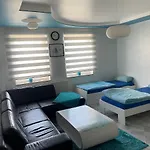 2 Zimmer Whg In Hannover Naehe Zentrum Mit Whirlpool Und Nahen Oeffentliche Verkehrsmitteln