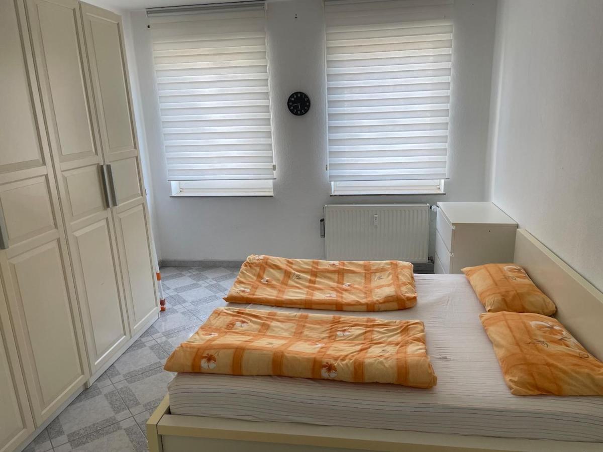 2 Whg In Naehe Zentrum Mit Whirlpool Und Nahen Oeffentliche Verkehrsmitteln *